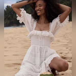 EUC Doen Izabal Dress in Salt White Size Small